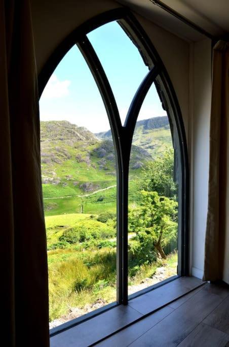 Secluded Cottage Nestled In The Beara Peninsula Killarney Exterior foto